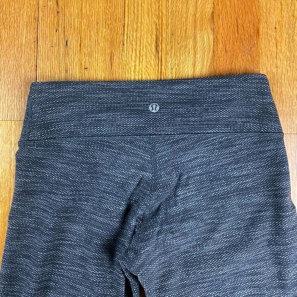 Lululemon Wunder Under Low-Rise
Tight 28 Luon Variegated Knit Heathered Black - Picture 8 of 9